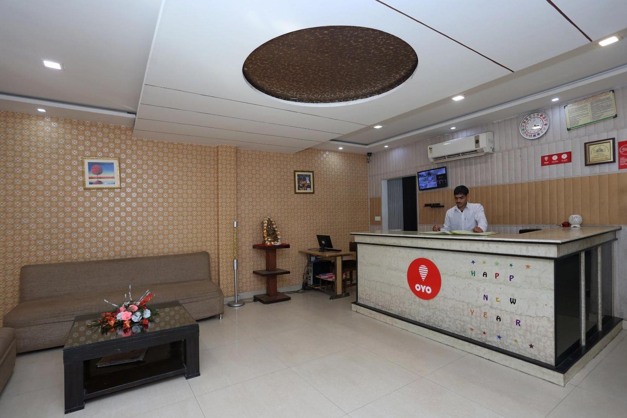 Hotel O Kanha Continental Агра Екстериор снимка