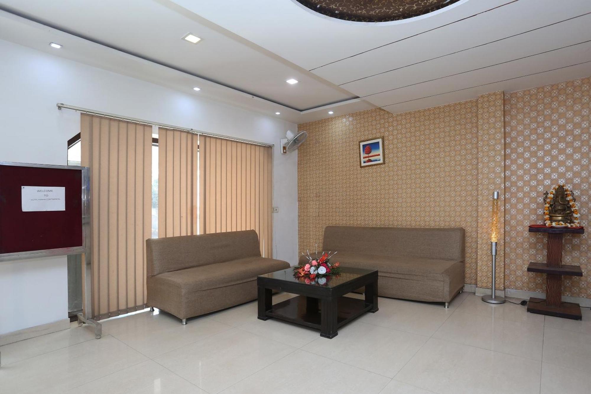 Hotel O Kanha Continental Агра Екстериор снимка